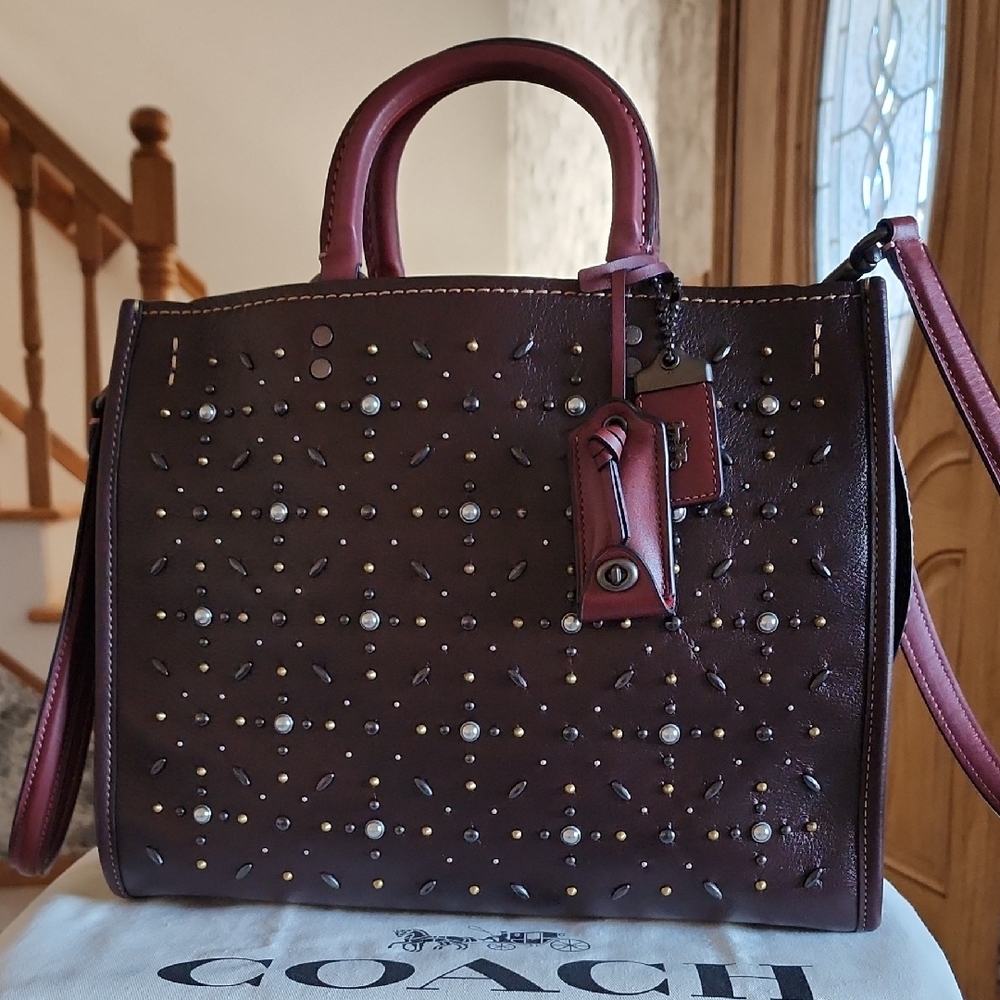 Coach 1941 Prairie Rivets Rogue 30 *Oxblood*